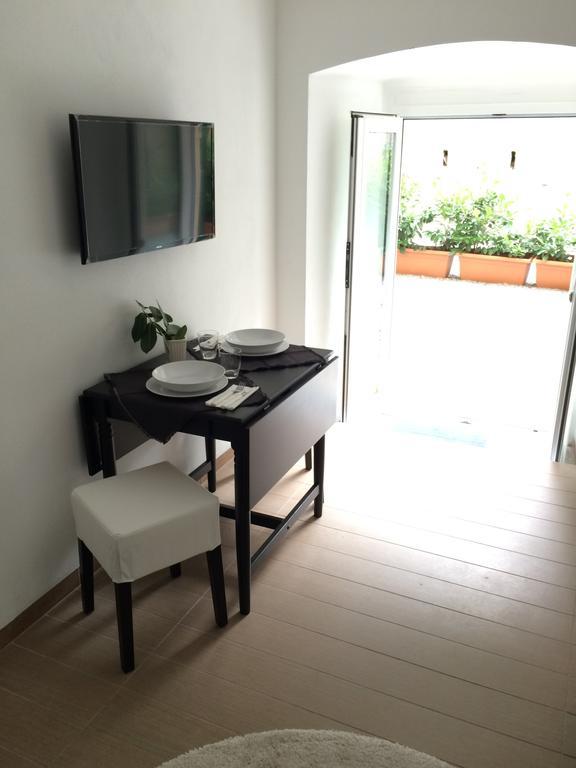 Cabella Fine Flat Apartment Genoa Room photo